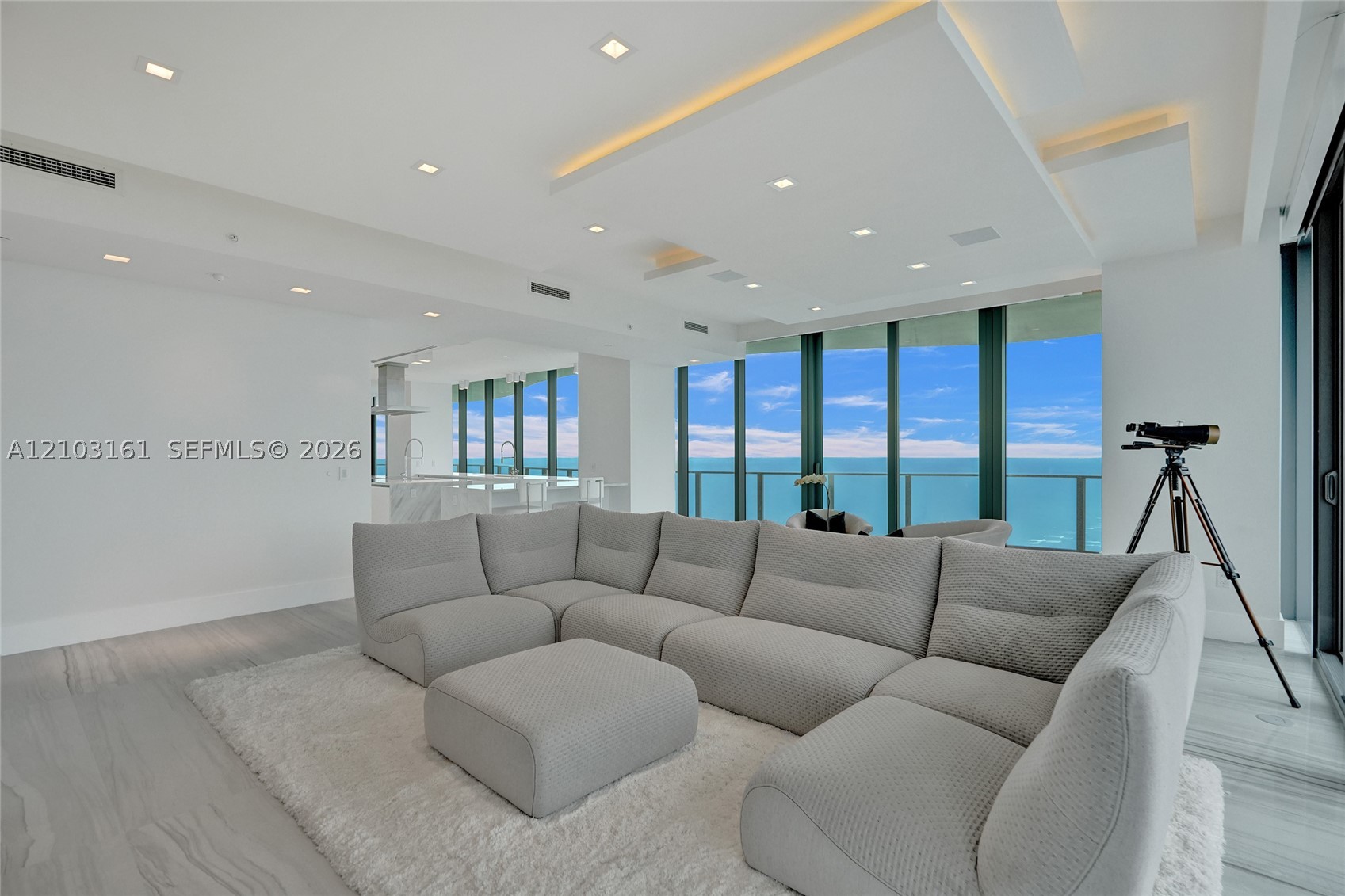 19575 Collins Ave #33 Sunny Isles Beach, FL 33160