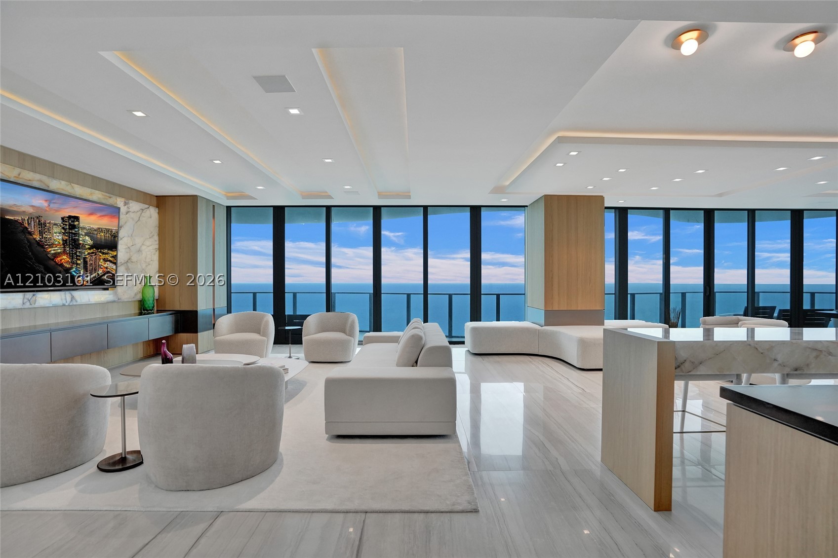 19575 Collins Ave #33 Sunny Isles Beach, FL 33160