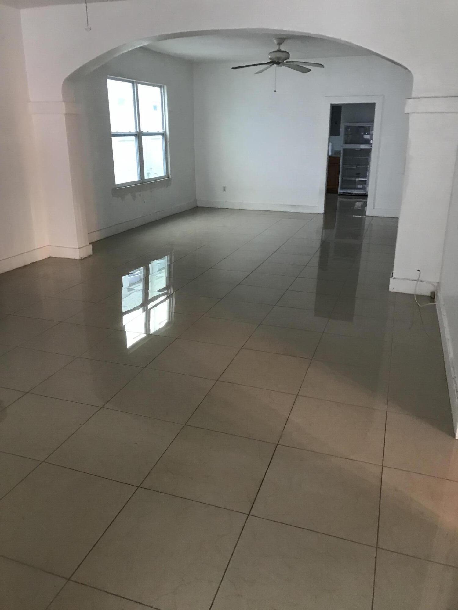 1021 SW 5th Miami, FL 33130