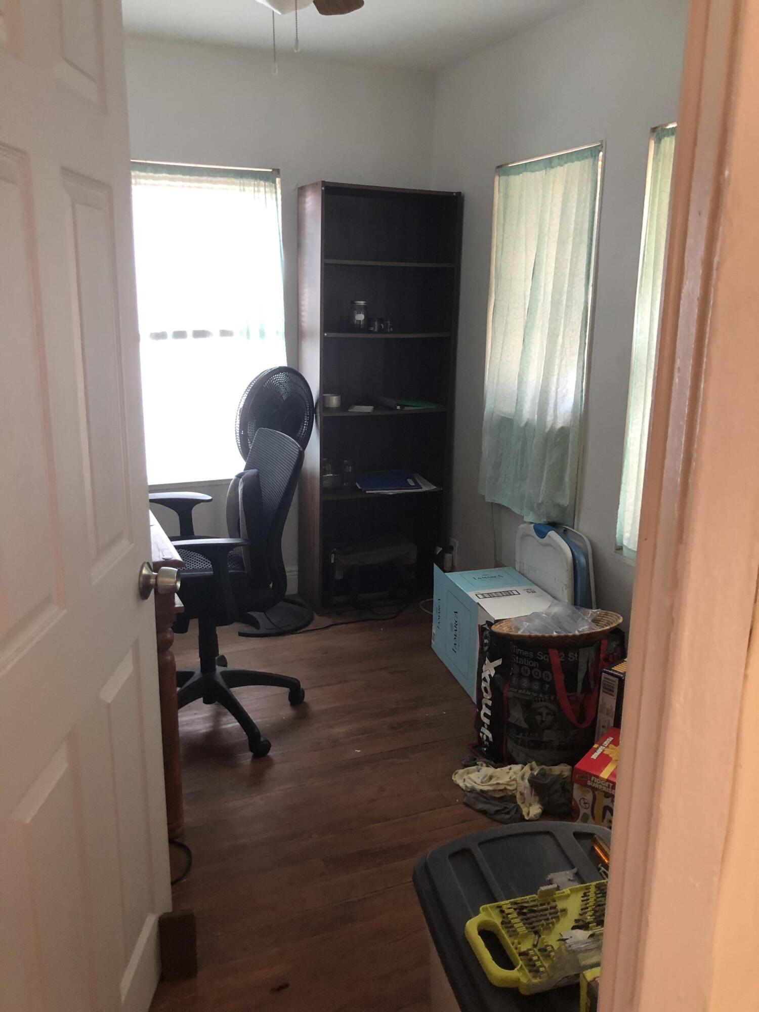 1021 SW 5th Miami, FL 33130