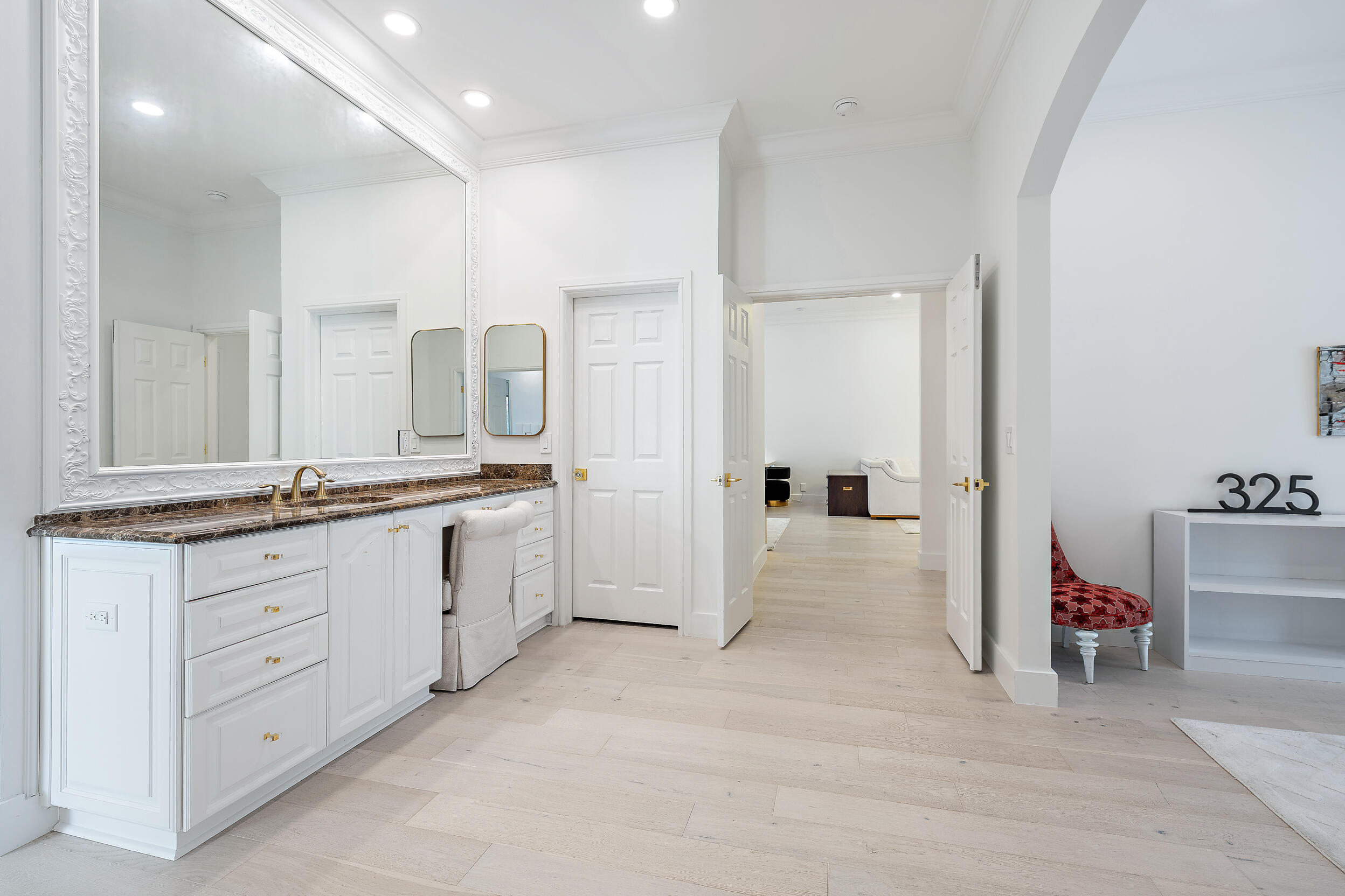 325 Eagle Jupiter, FL 33477