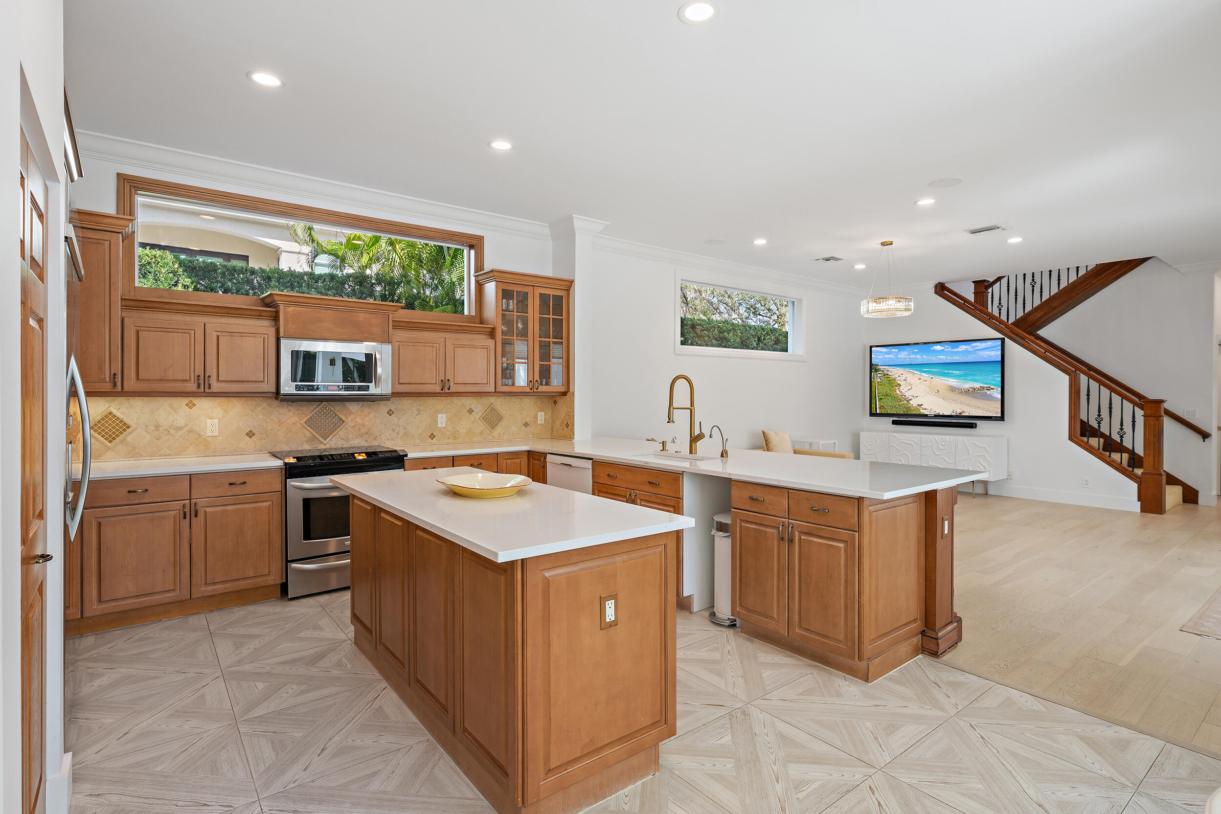 325 Eagle Jupiter, FL 33477