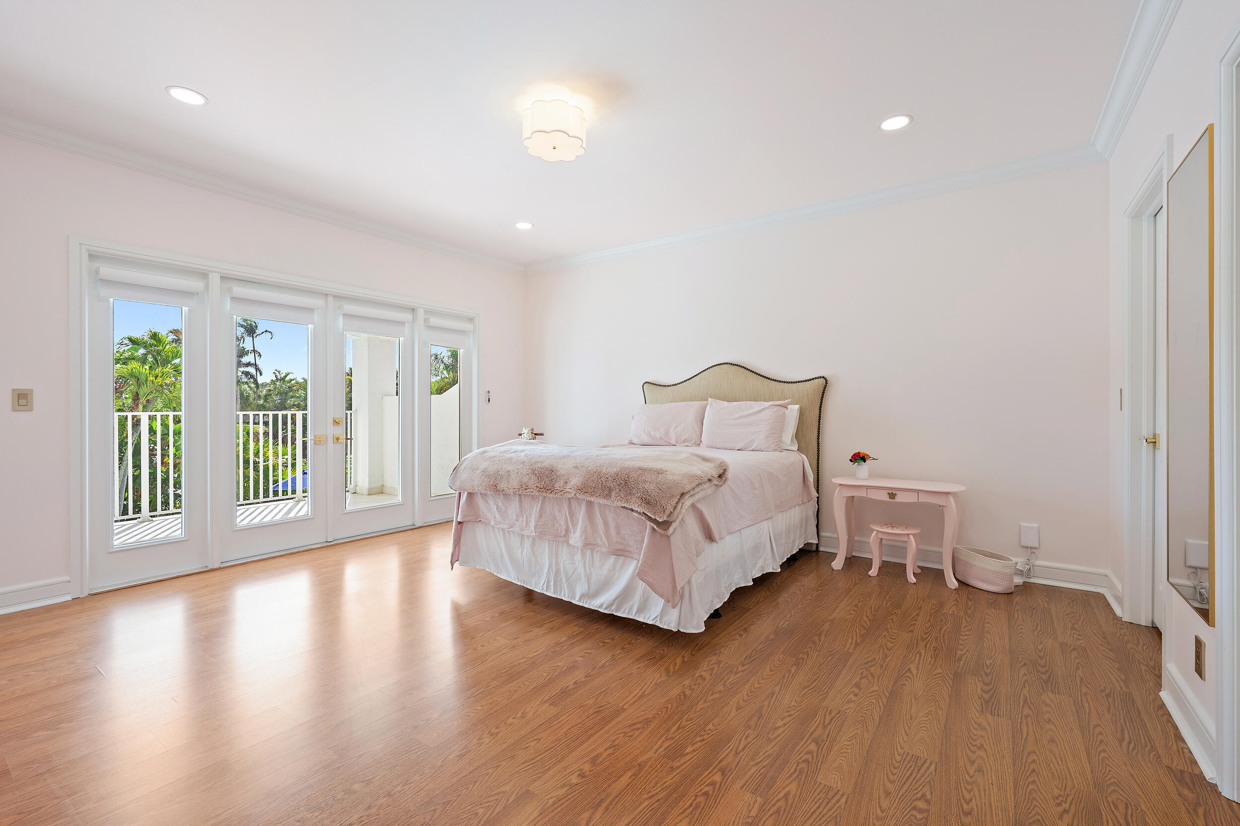 325 Eagle Jupiter, FL 33477