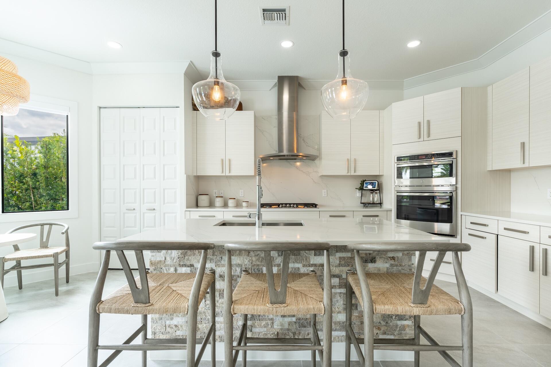 10822 Oceano Parkland, FL 33076