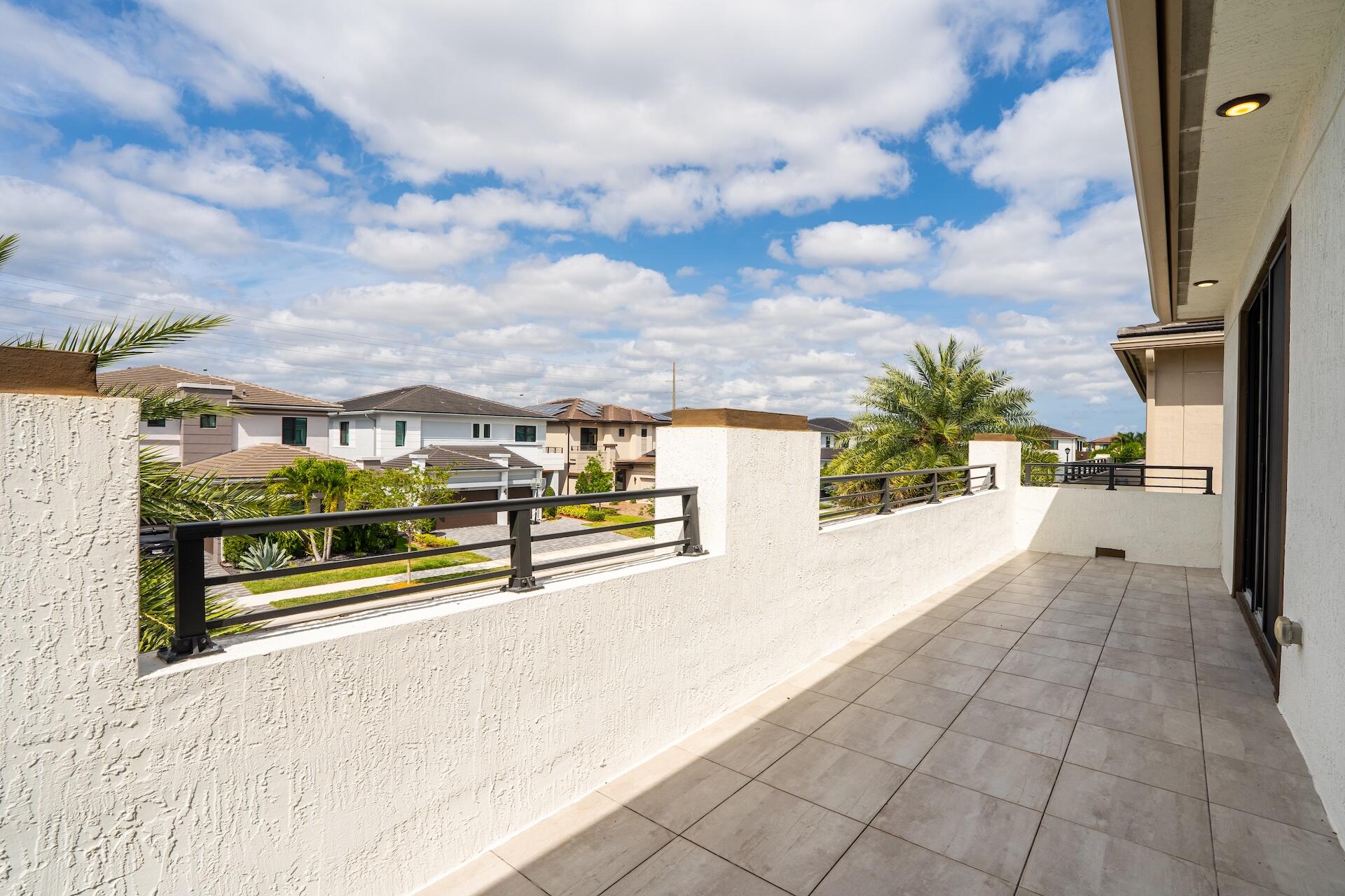 10822 Oceano Parkland, FL 33076