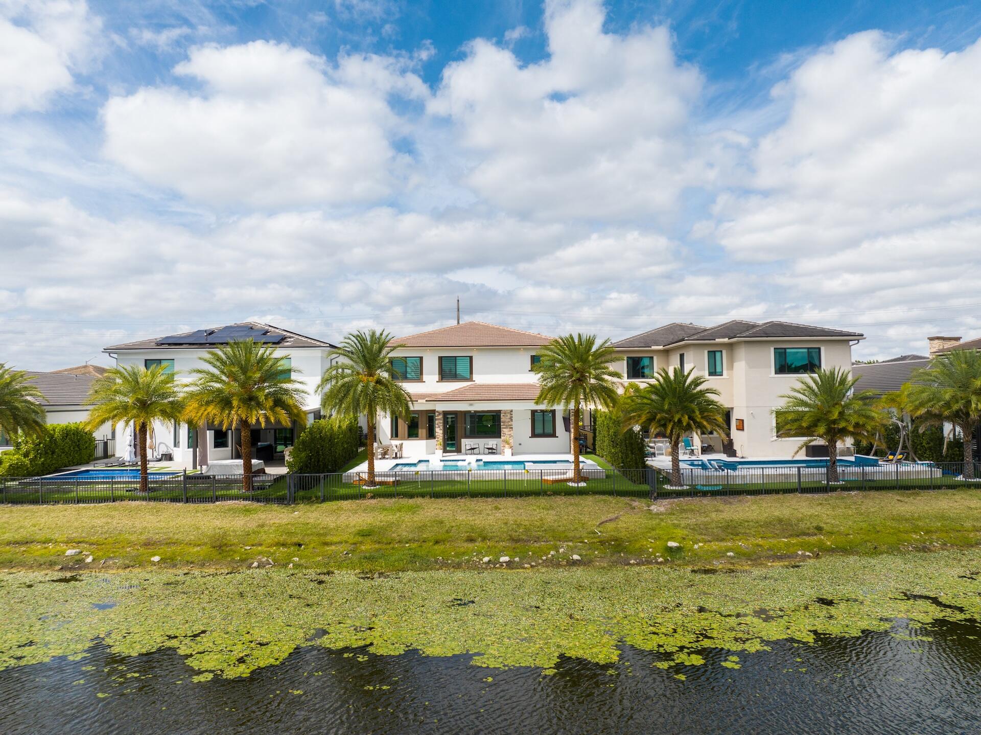 10822 Oceano Parkland, FL 33076