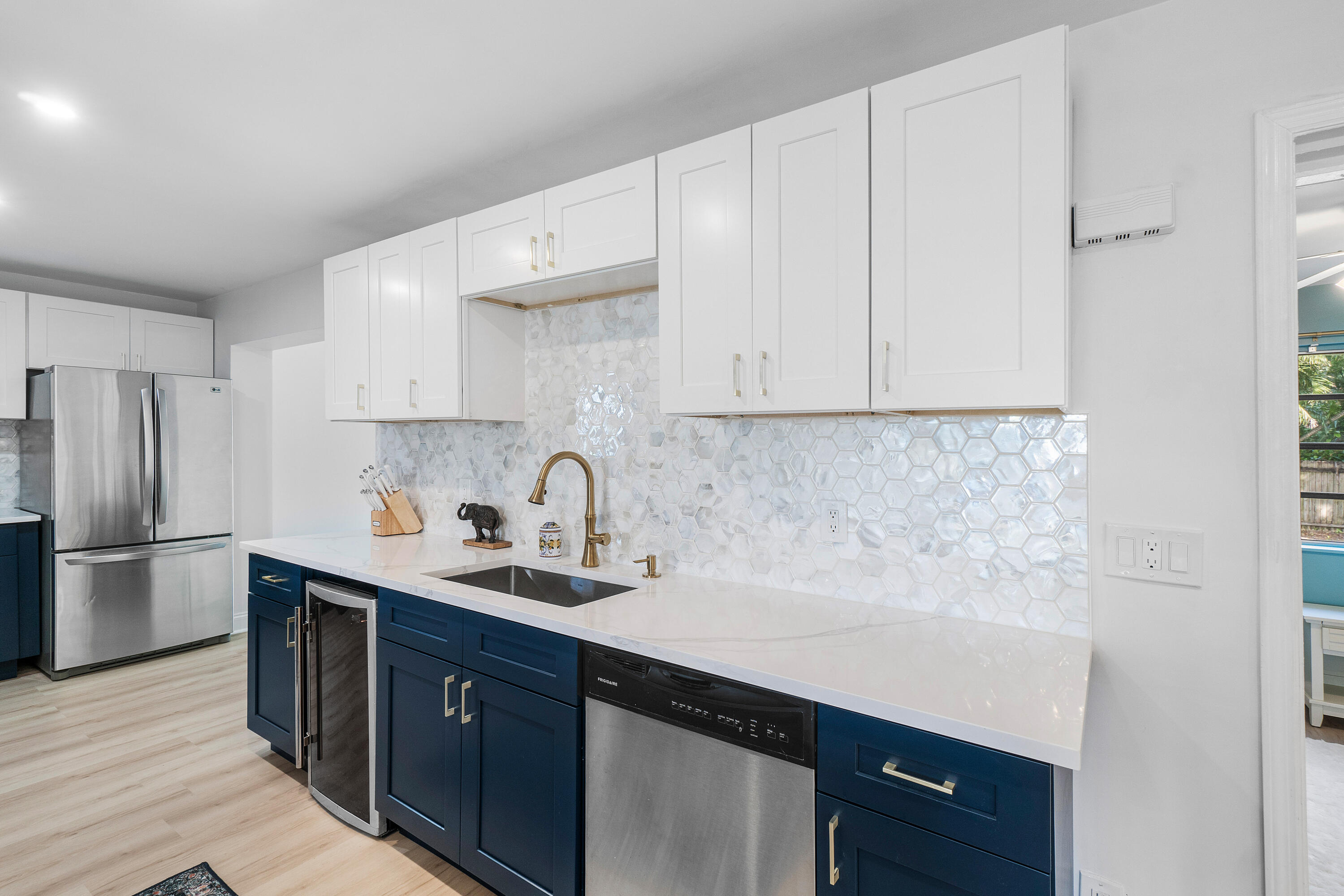 411 SW 1st Boynton Beach, FL 33435