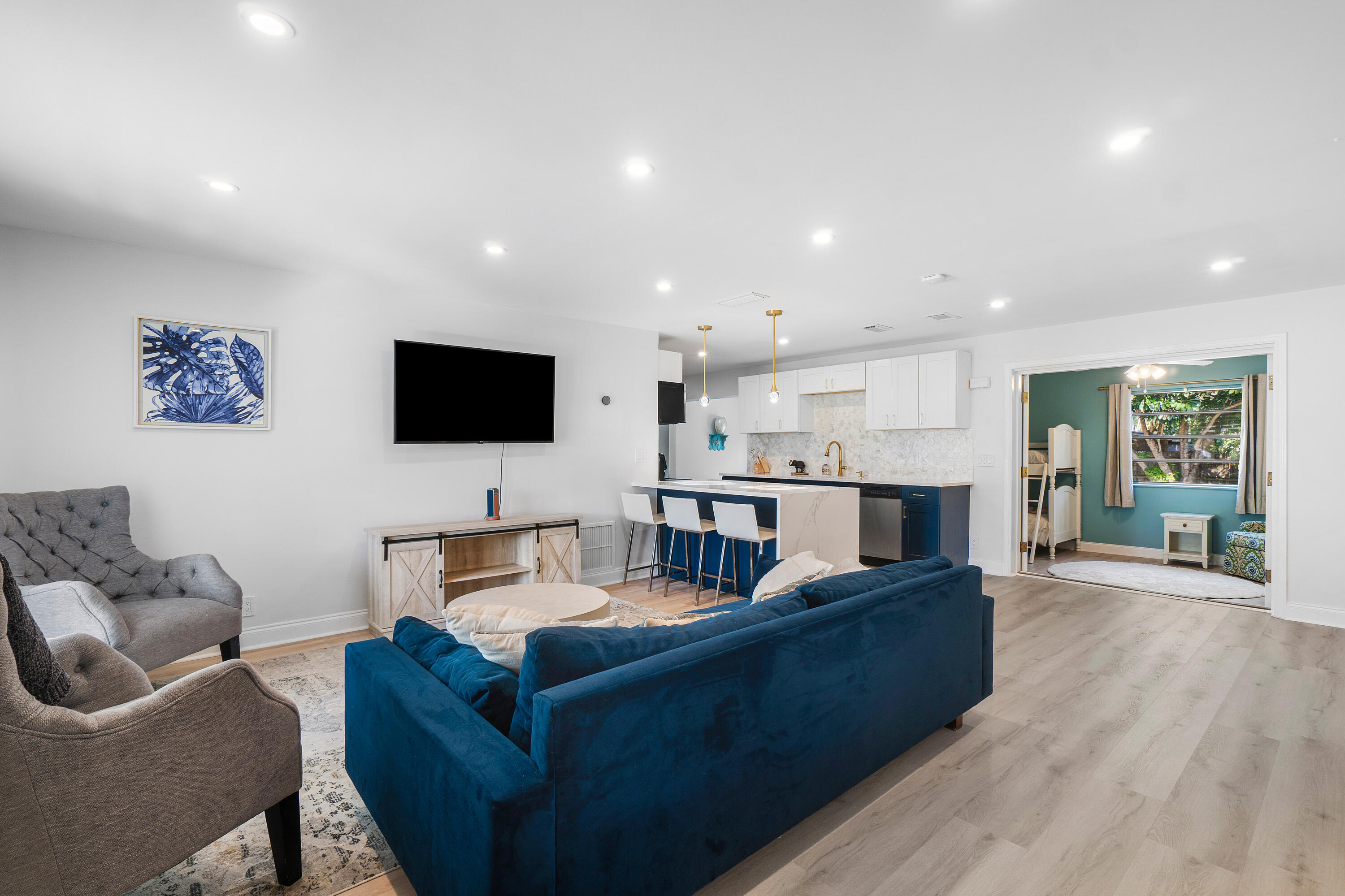 411 SW 1st Boynton Beach, FL 33435