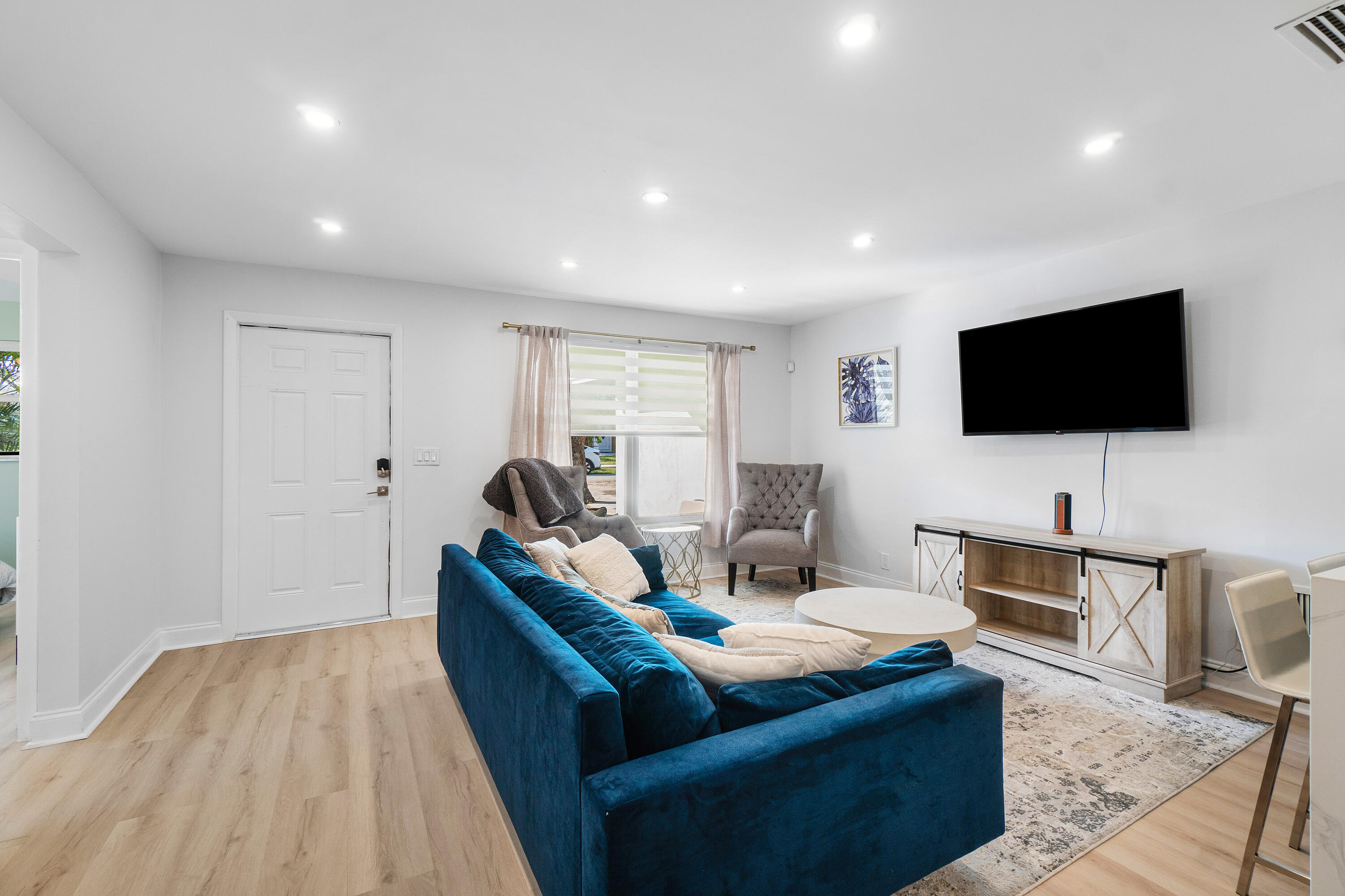 411 SW 1st Boynton Beach, FL 33435