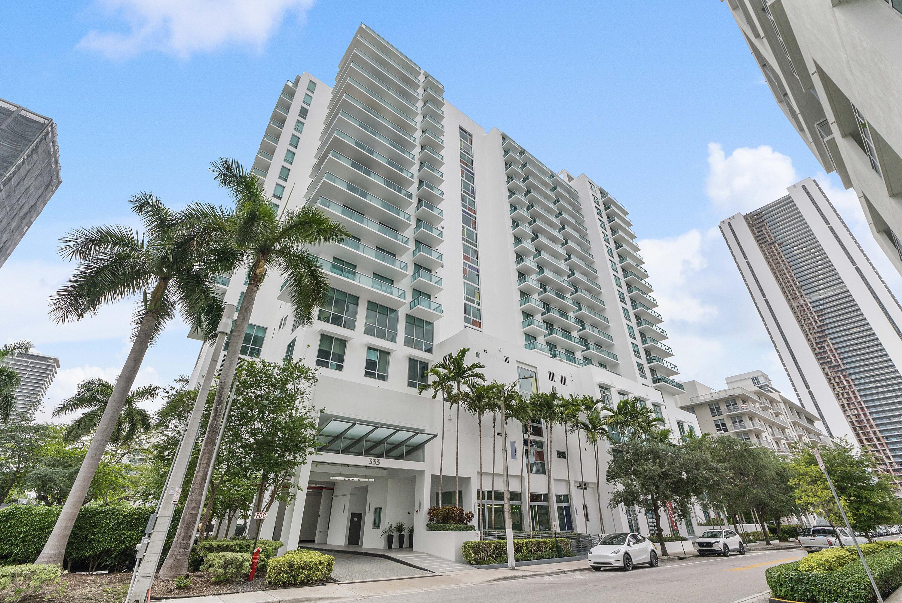 image Gallery Art Condos1