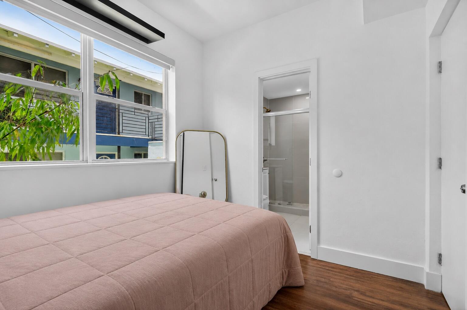 1446 Lenox #5 Miami Beach, FL 33139