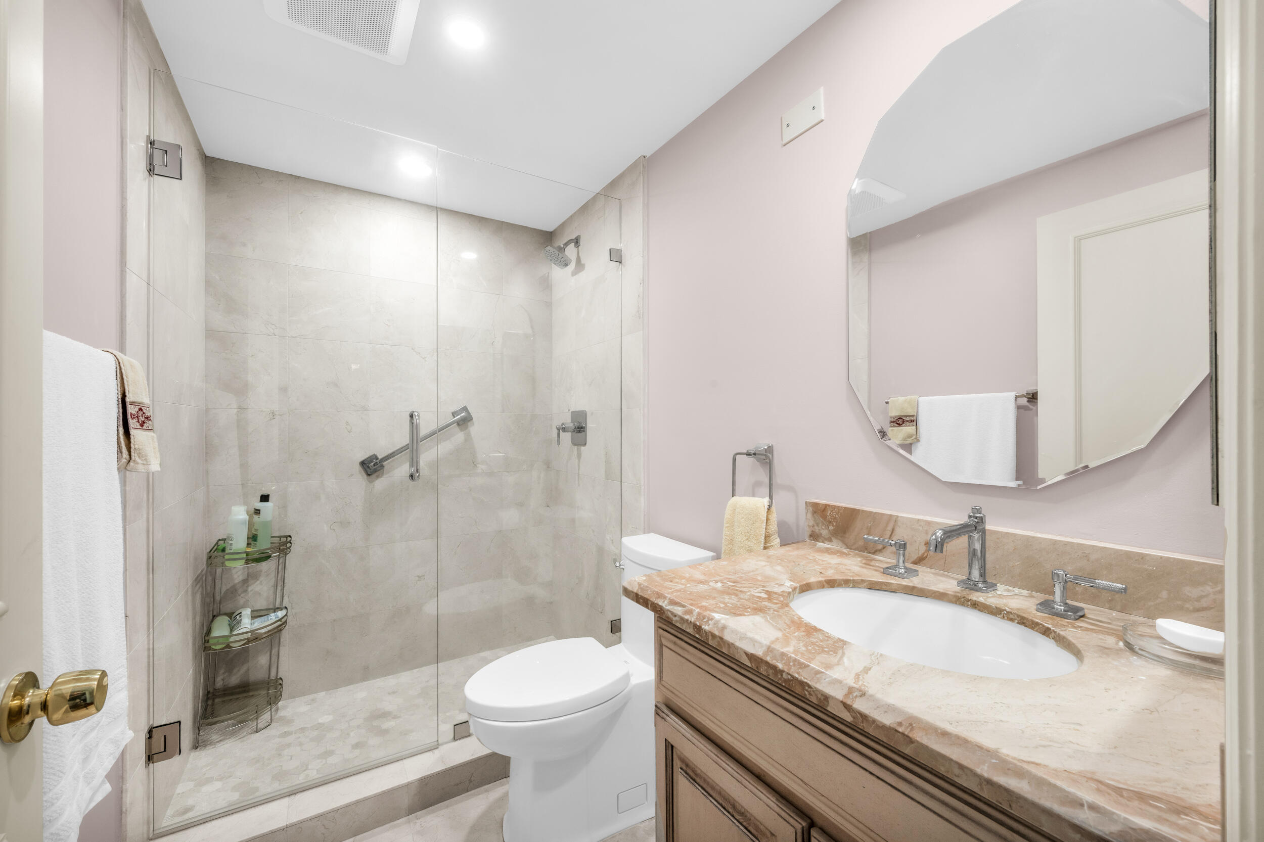 1300 S Ocean #906 Pompano Beach, FL 33062