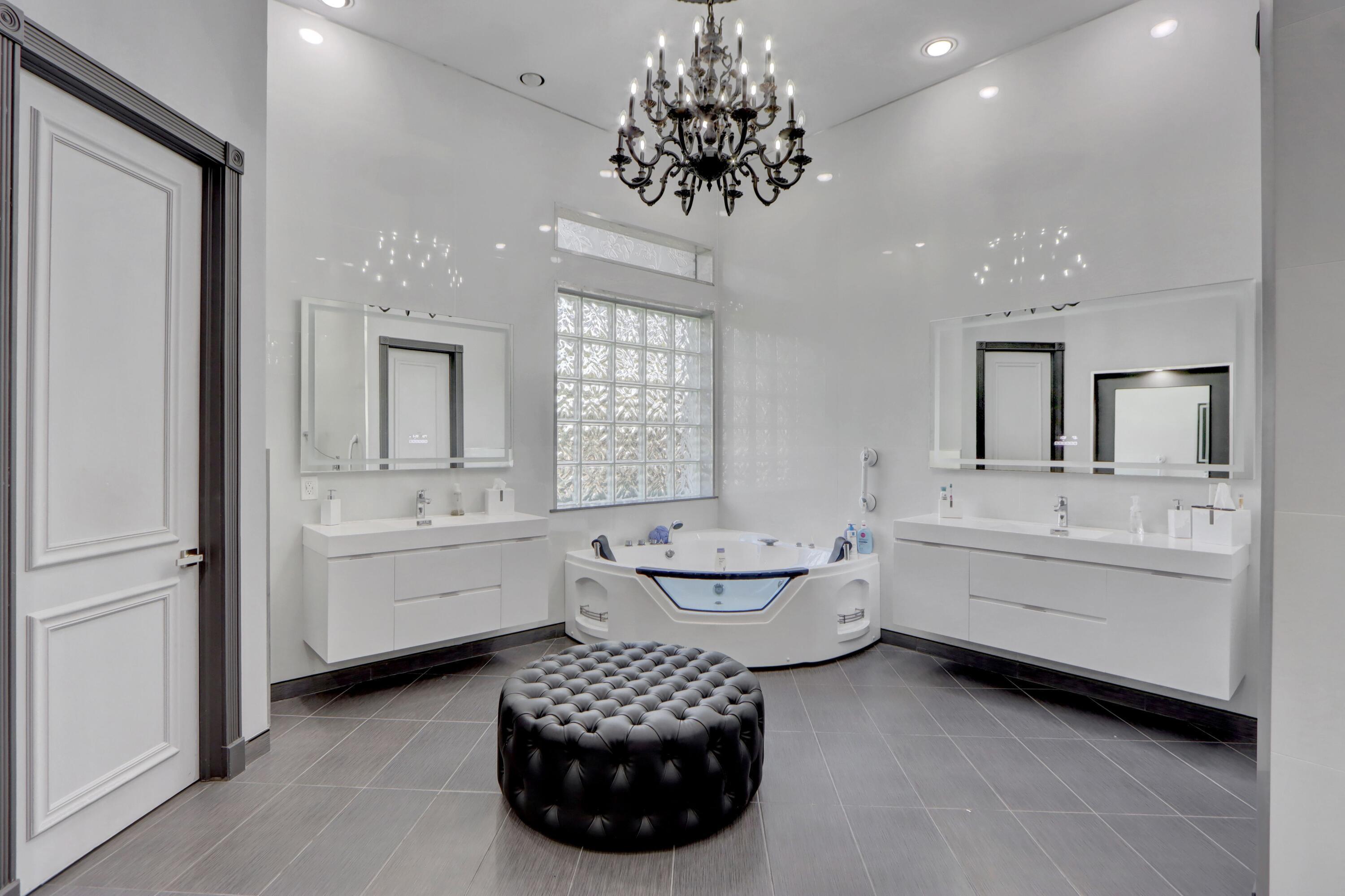 3799 Coventry Boca Raton, FL 33496