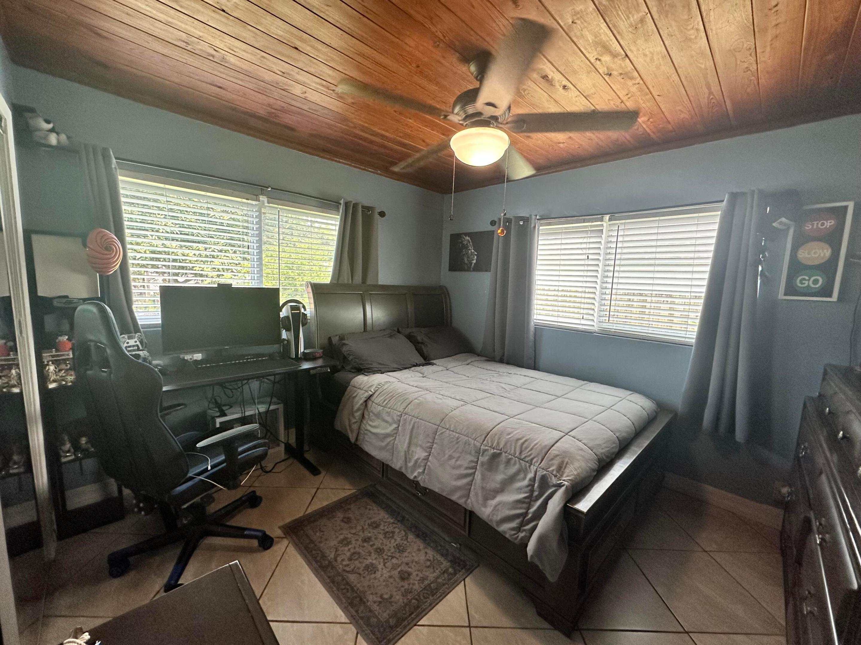 800 Ivory Haverhill, FL 33415
