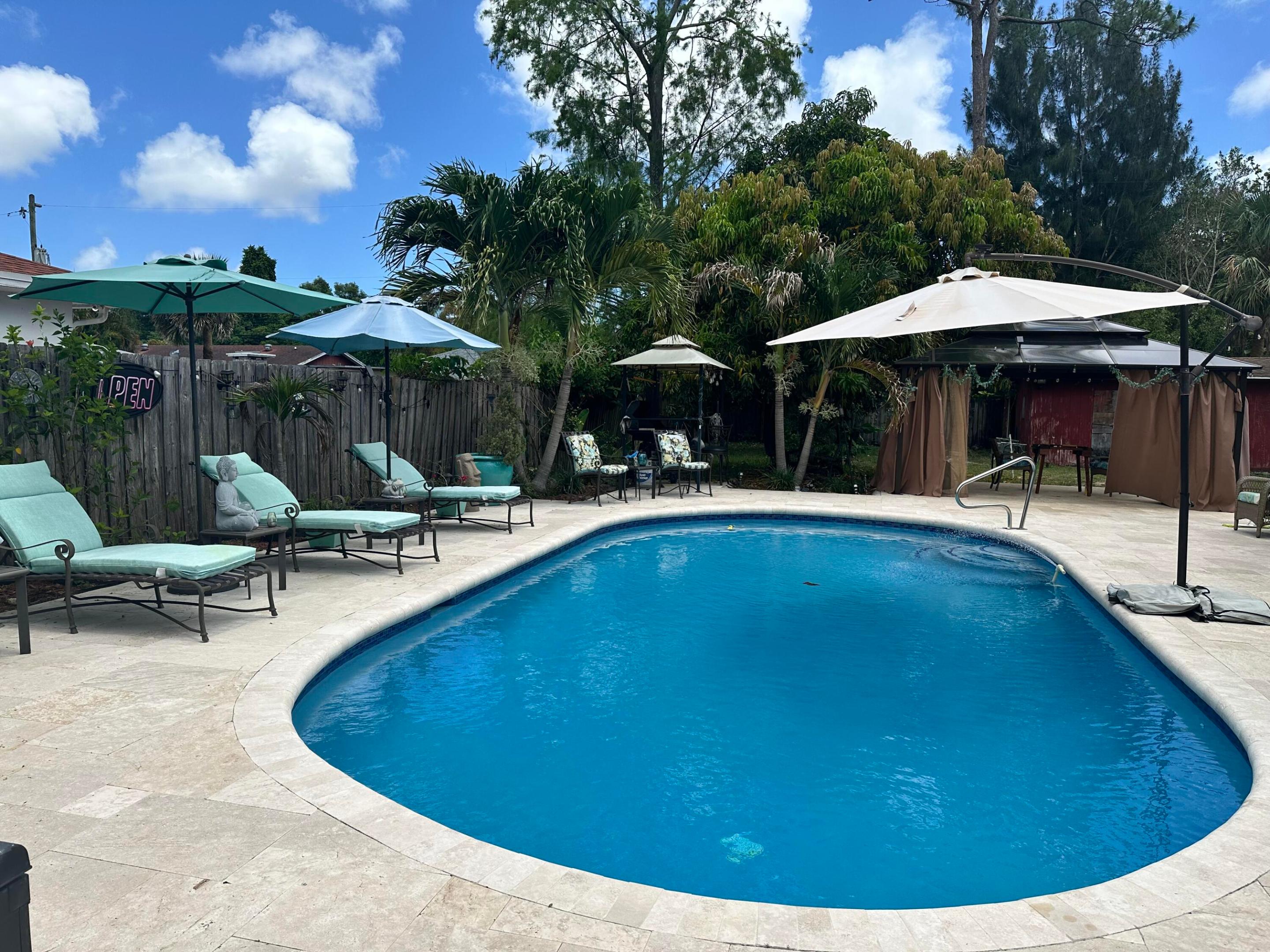 800 Ivory Haverhill, FL 33415