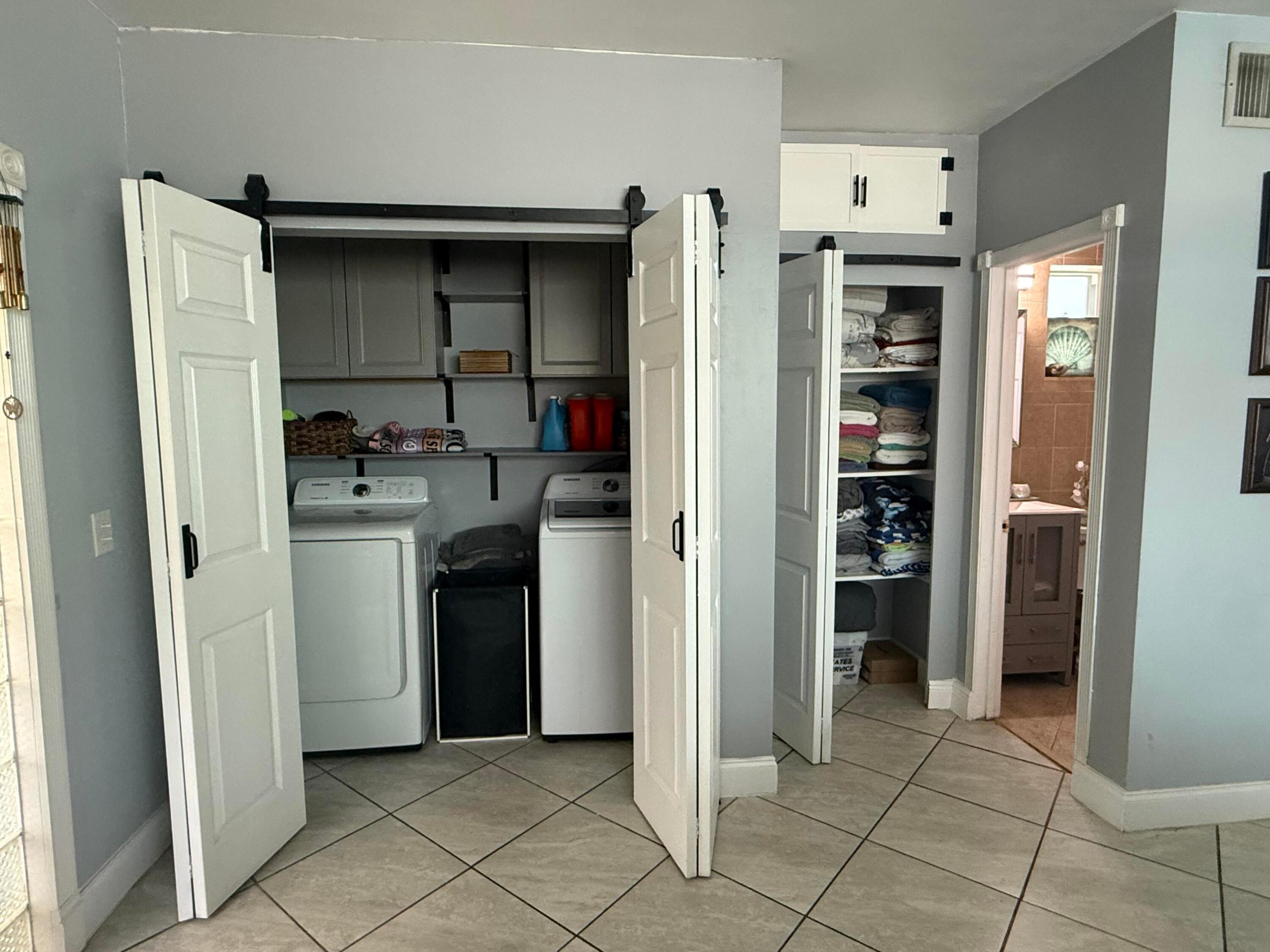 800 Ivory Haverhill, FL 33415
