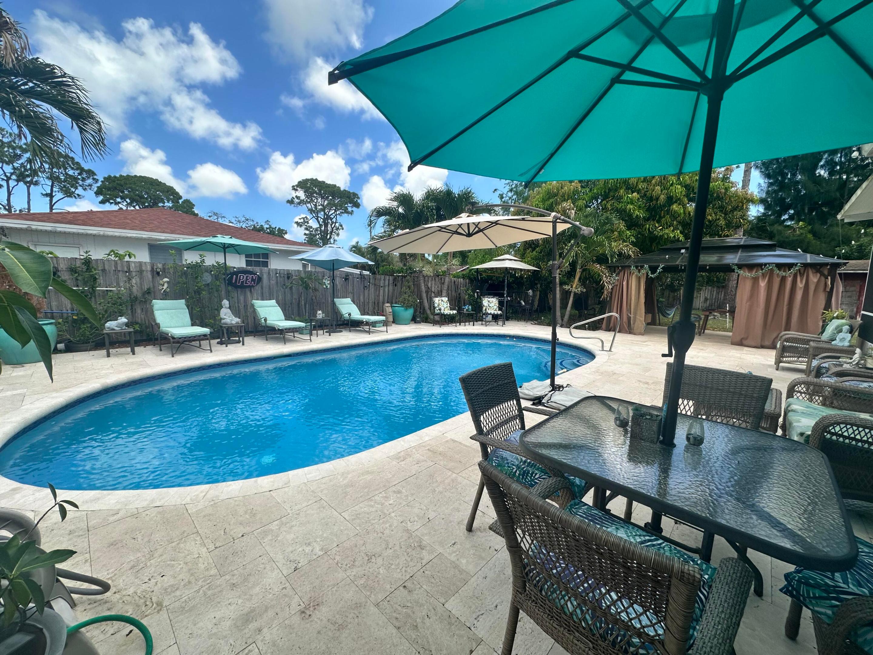 800 Ivory Haverhill, FL 33415