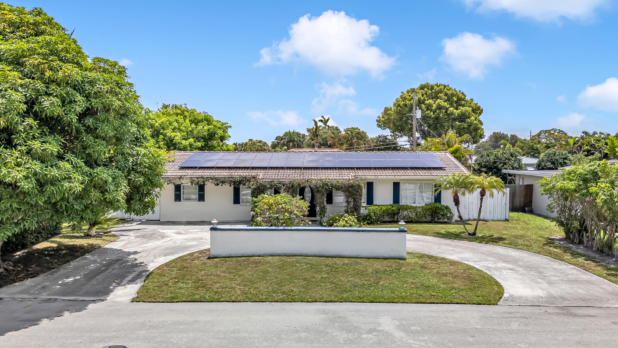 3830 NE 22nd