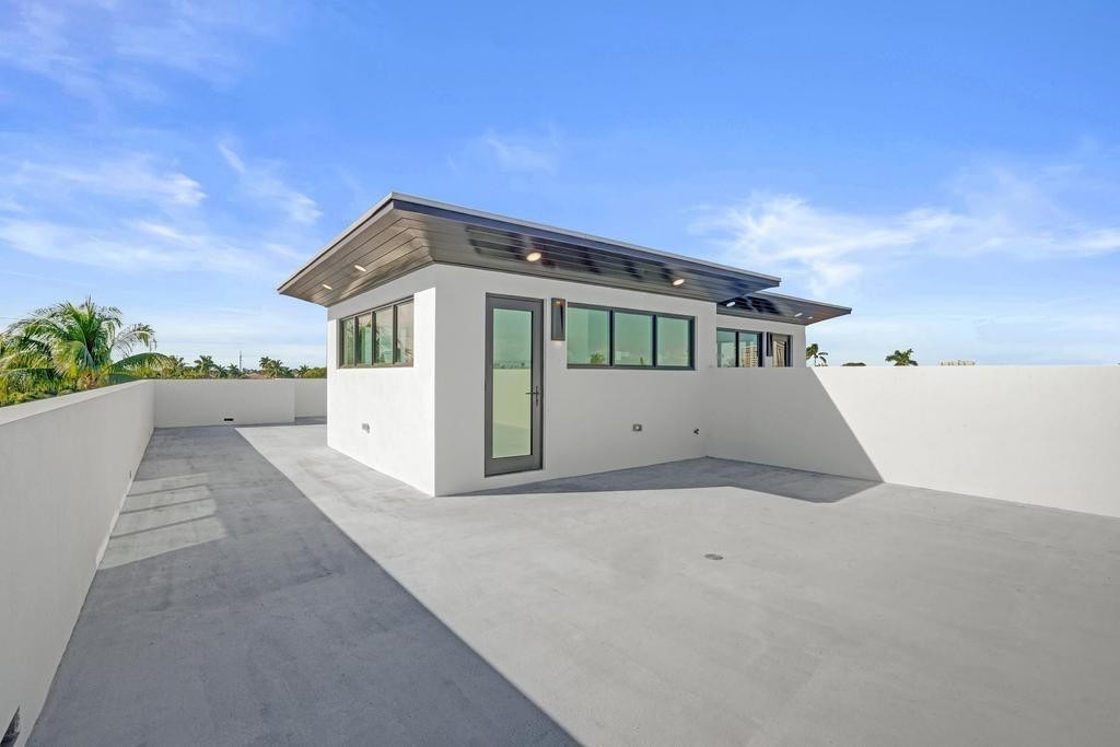 4524 Seagrape #1 North Fort Lauderdale, FL 33308