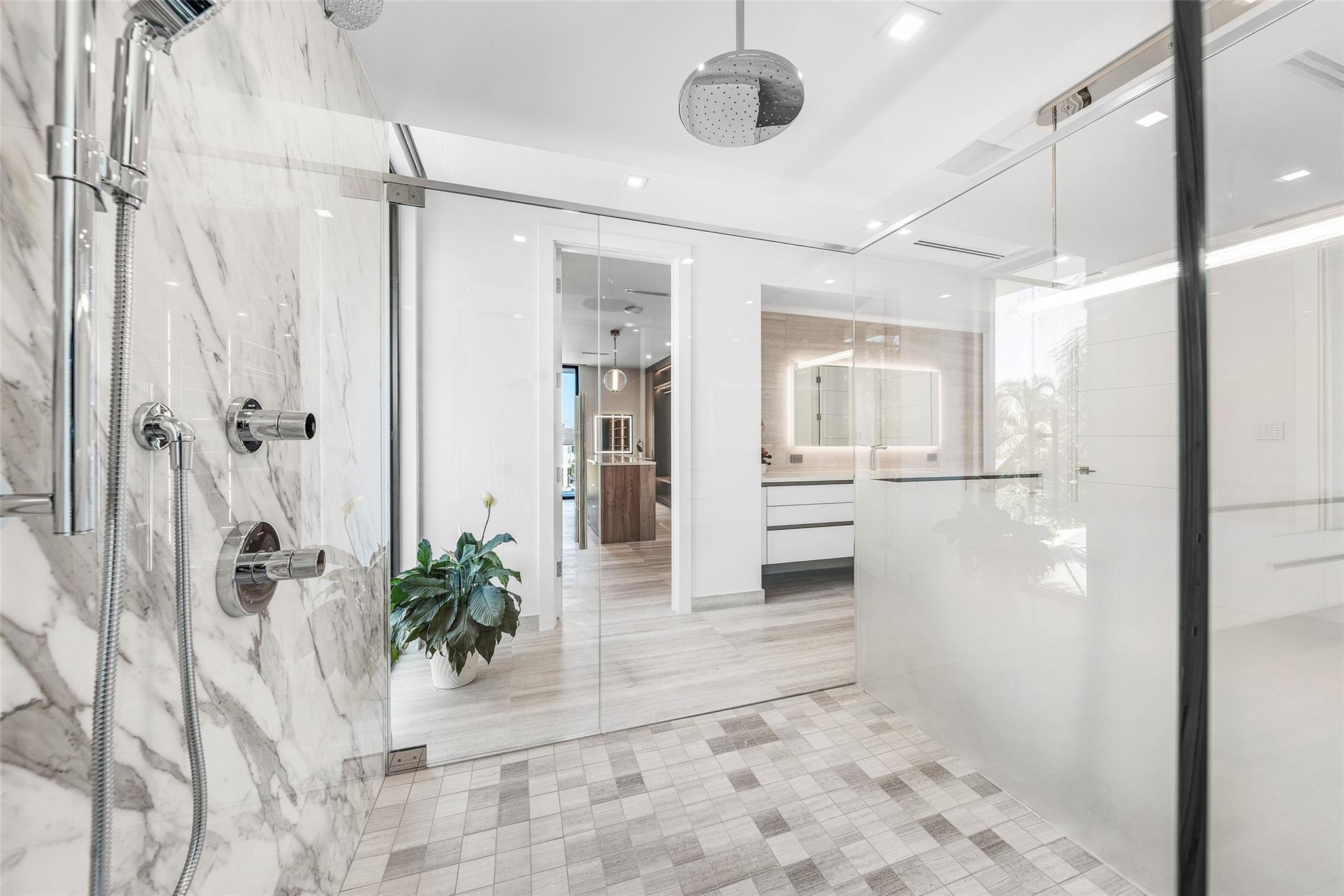 2817 NE 25th St Fort Lauderdale, FL 33305