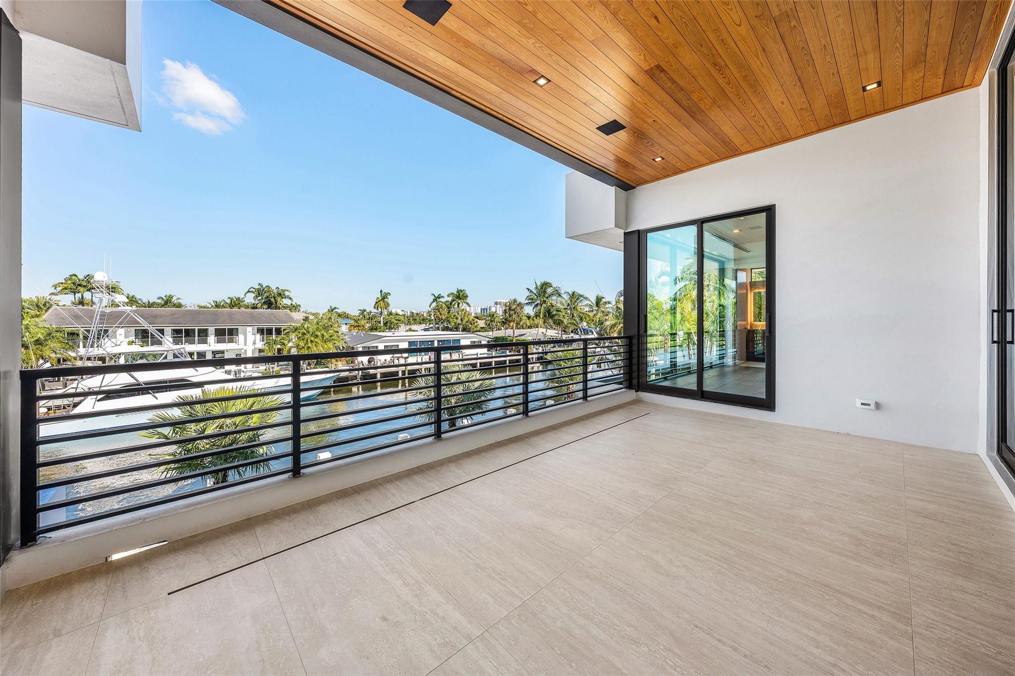 2817 NE 25th St Fort Lauderdale, FL 33305