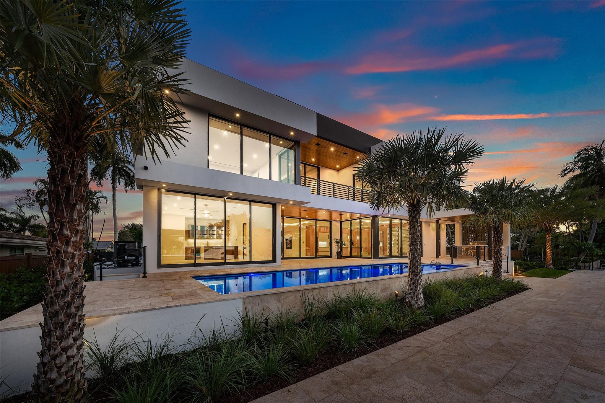 2817 NE 25th St Fort Lauderdale, FL 33305