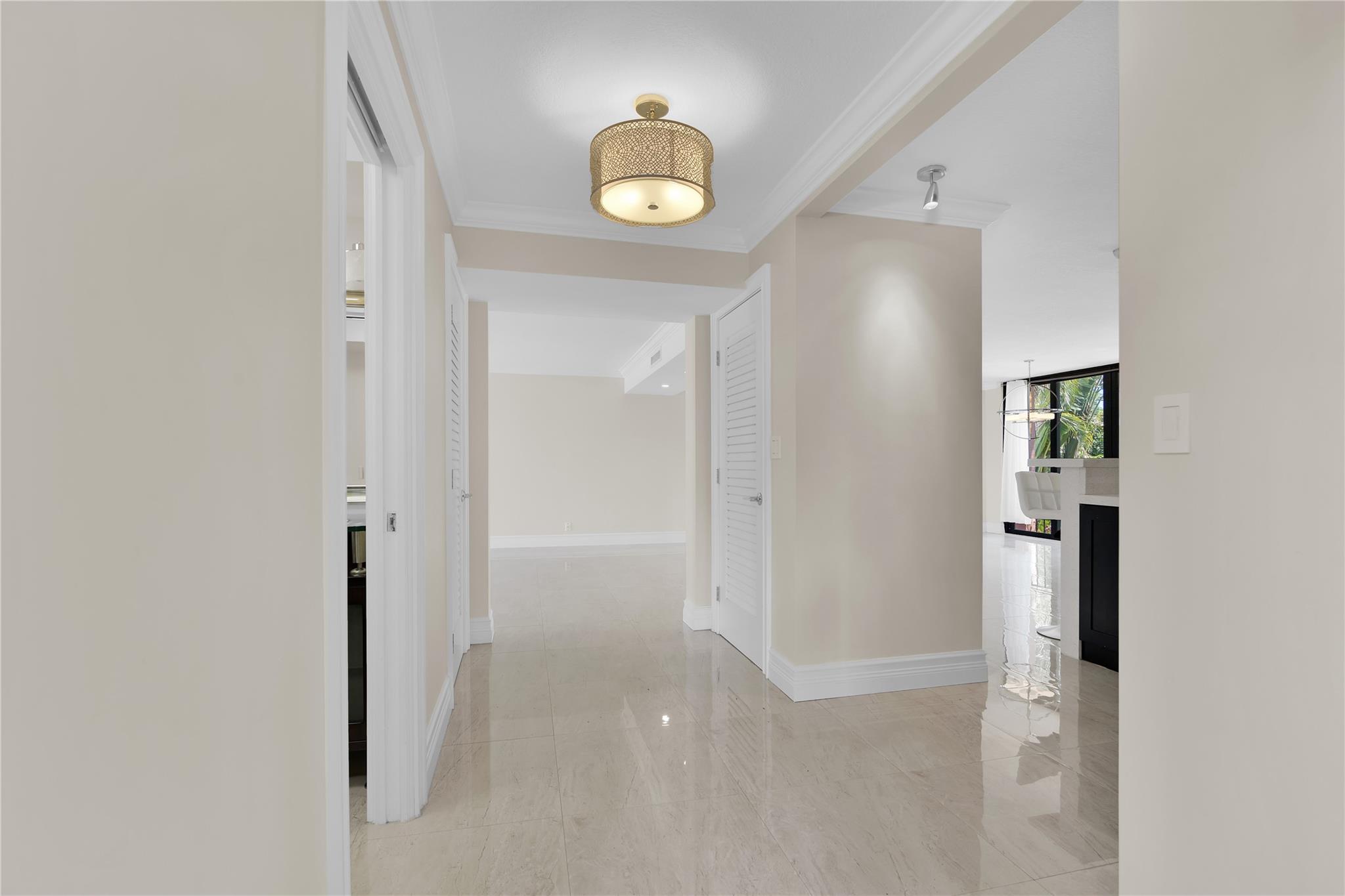 250 E Royal Palm Rd #2A