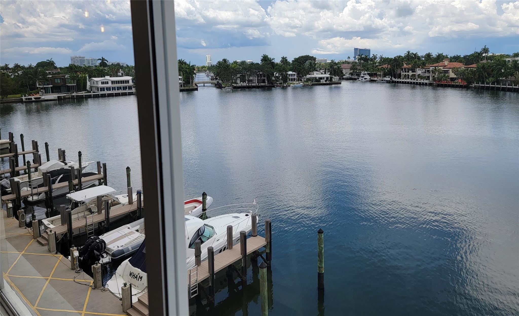 333 Sunset Dr #208 Fort Lauderdale, FL 33301