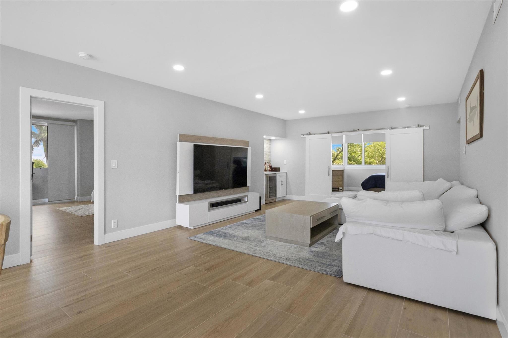 333 Sunset Dr #208 Fort Lauderdale, FL 33301