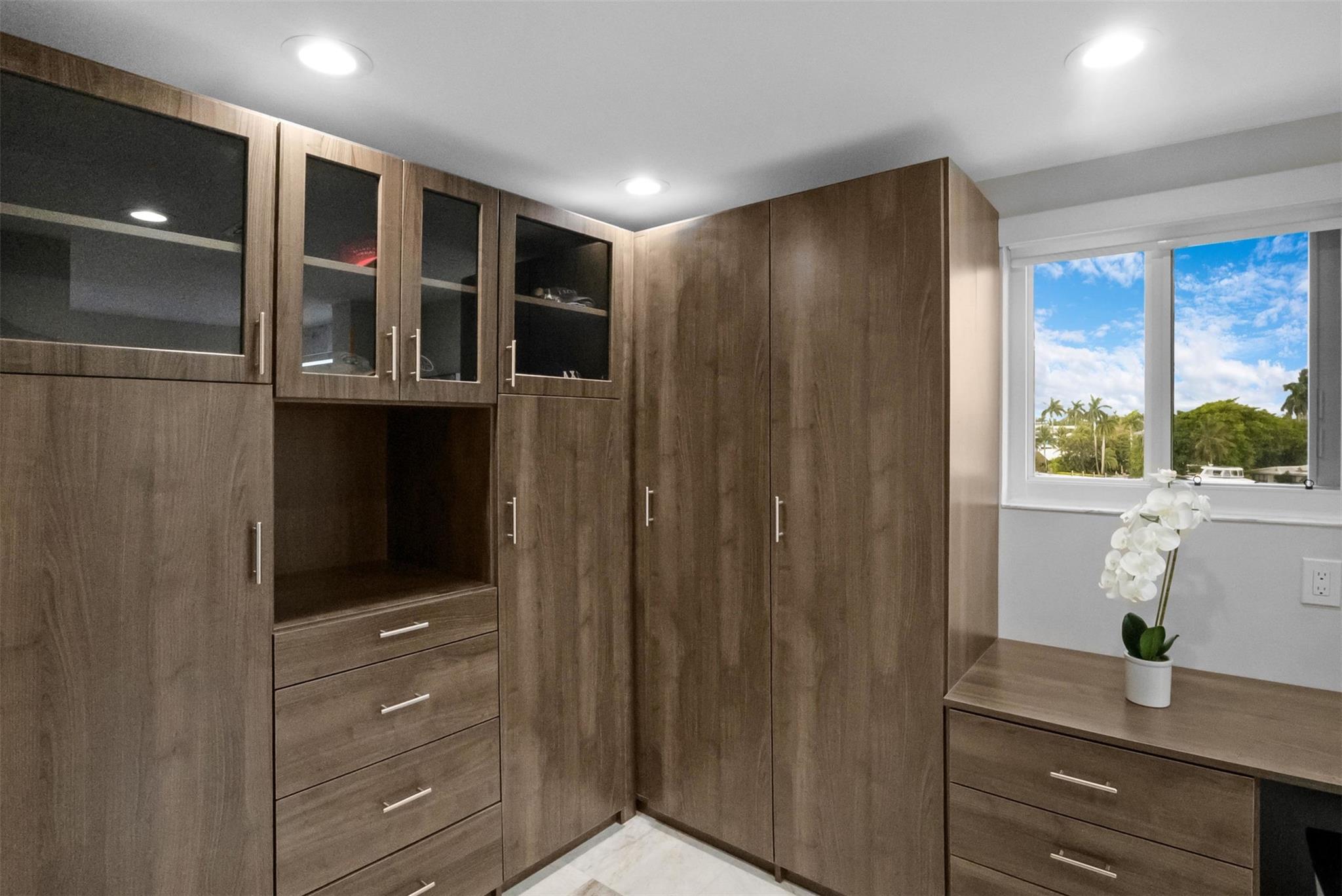 333 Sunset Dr #208 Fort Lauderdale, FL 33301