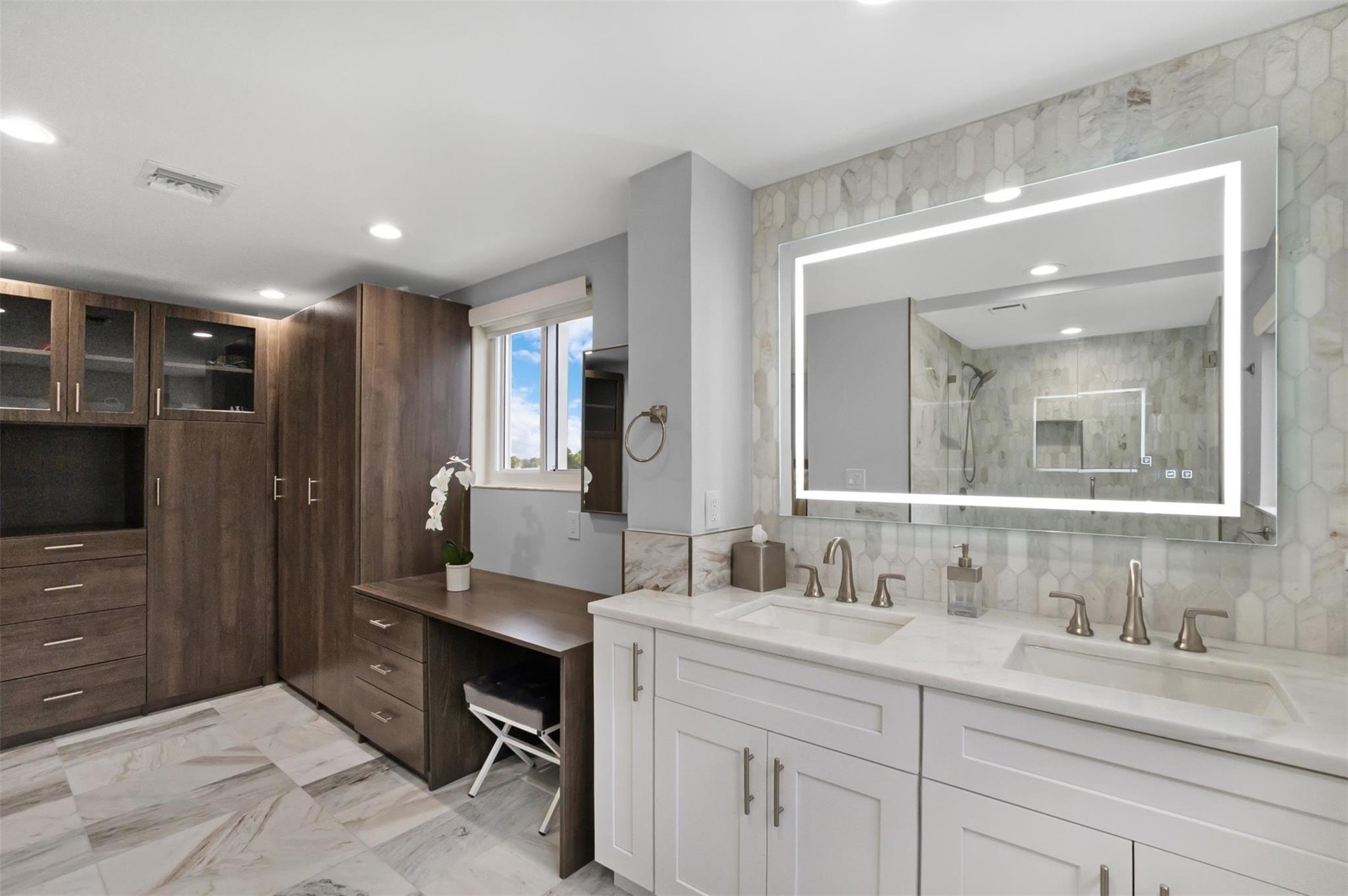 333 Sunset Dr #208 Fort Lauderdale, FL 33301