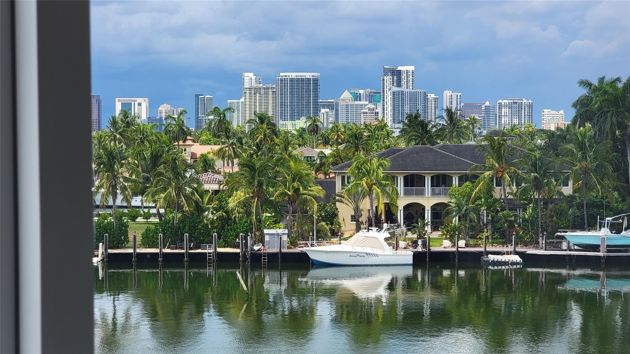 333 Sunset Dr #208 Fort Lauderdale, FL 33301