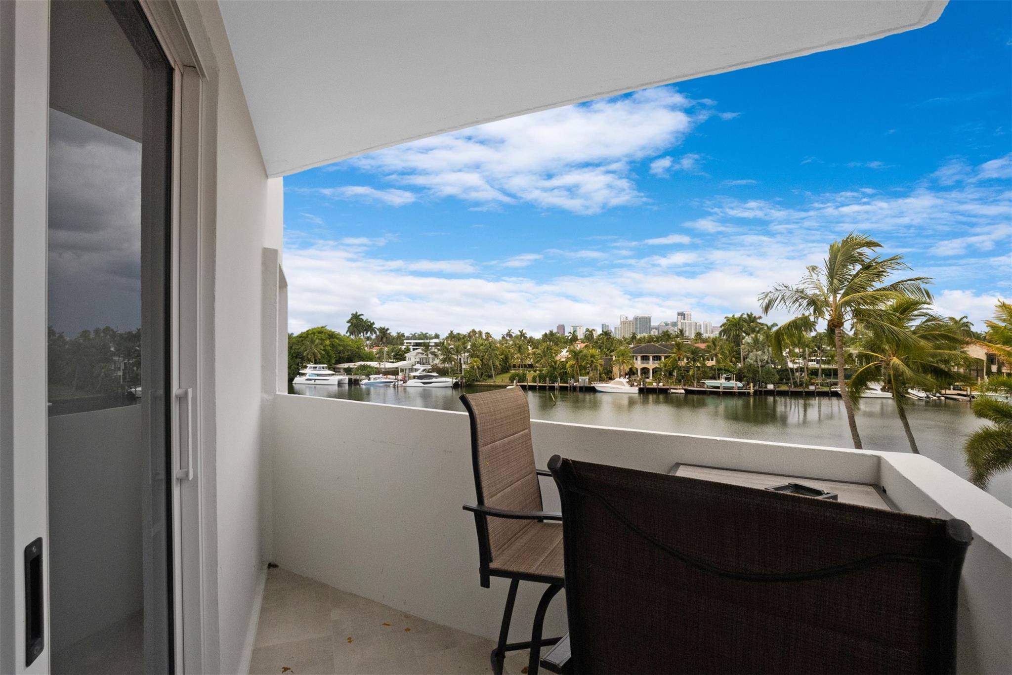 333 Sunset Dr #208 Fort Lauderdale, FL 33301