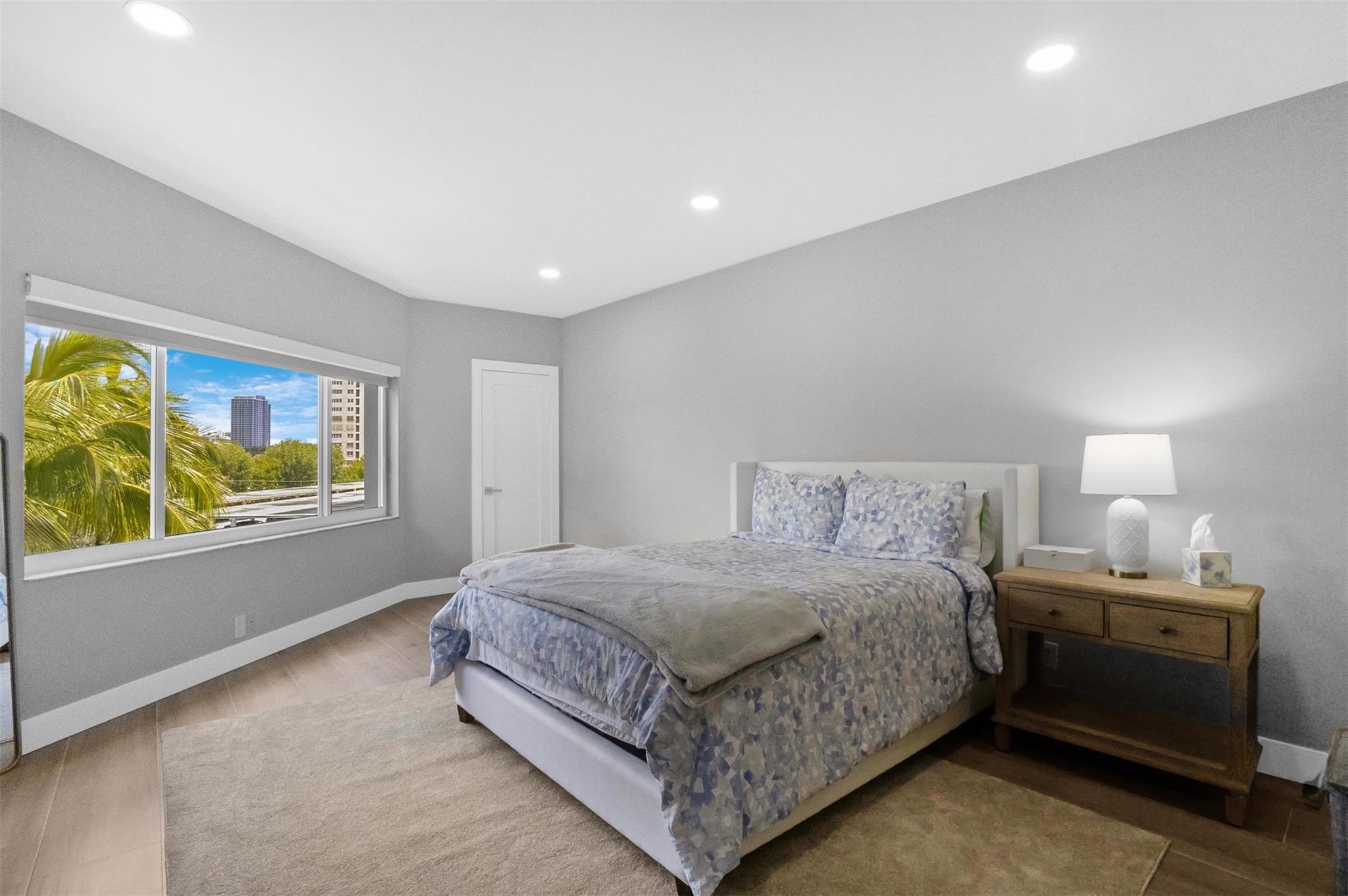 333 Sunset Dr #208 Fort Lauderdale, FL 33301