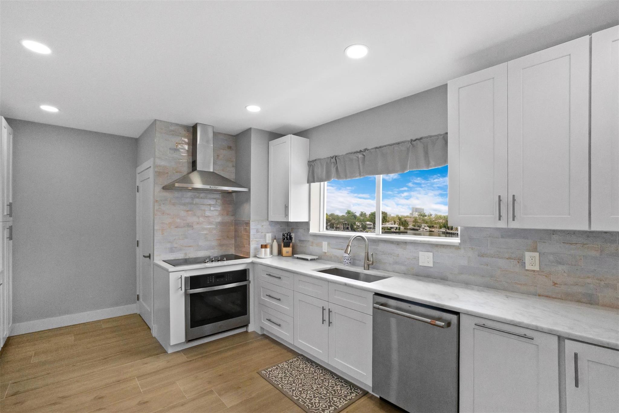 333 Sunset Dr #208 Fort Lauderdale, FL 33301