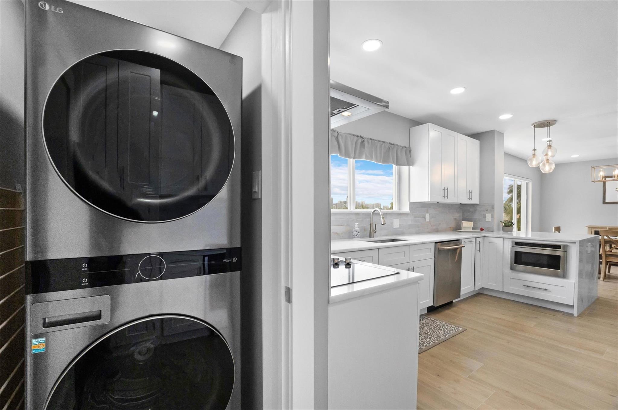 333 Sunset Dr #208 Fort Lauderdale, FL 33301