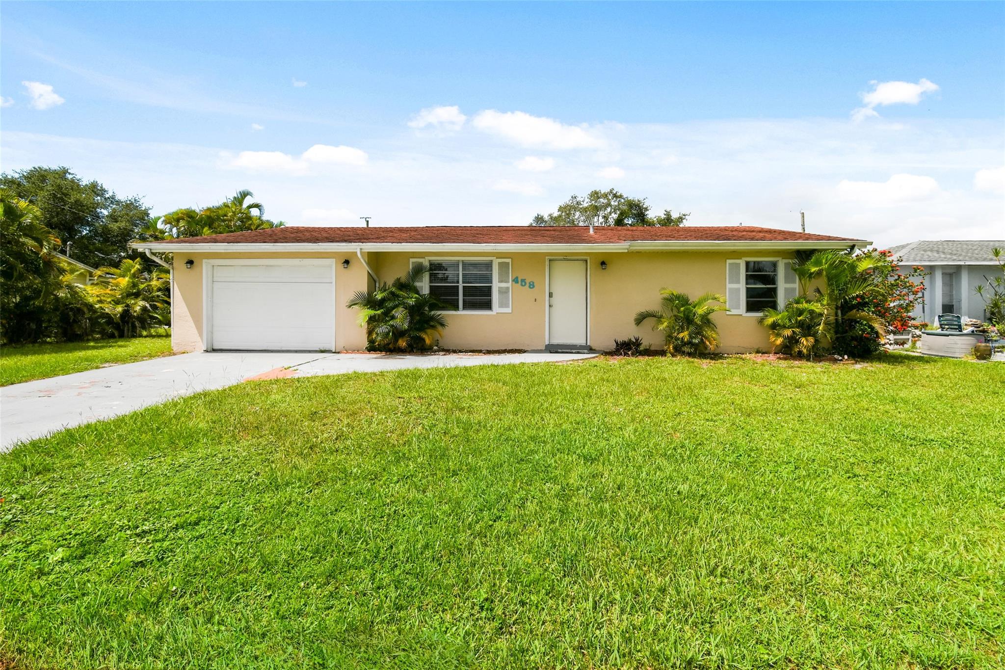 458 SE Galleon Ln