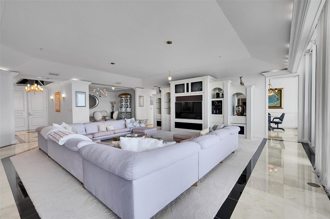 6001 N Ocean Dr #PH6 Hollywood, FL 33019