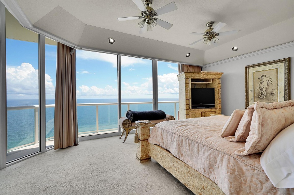 6001 N Ocean Dr #PH6 Hollywood, FL 33019