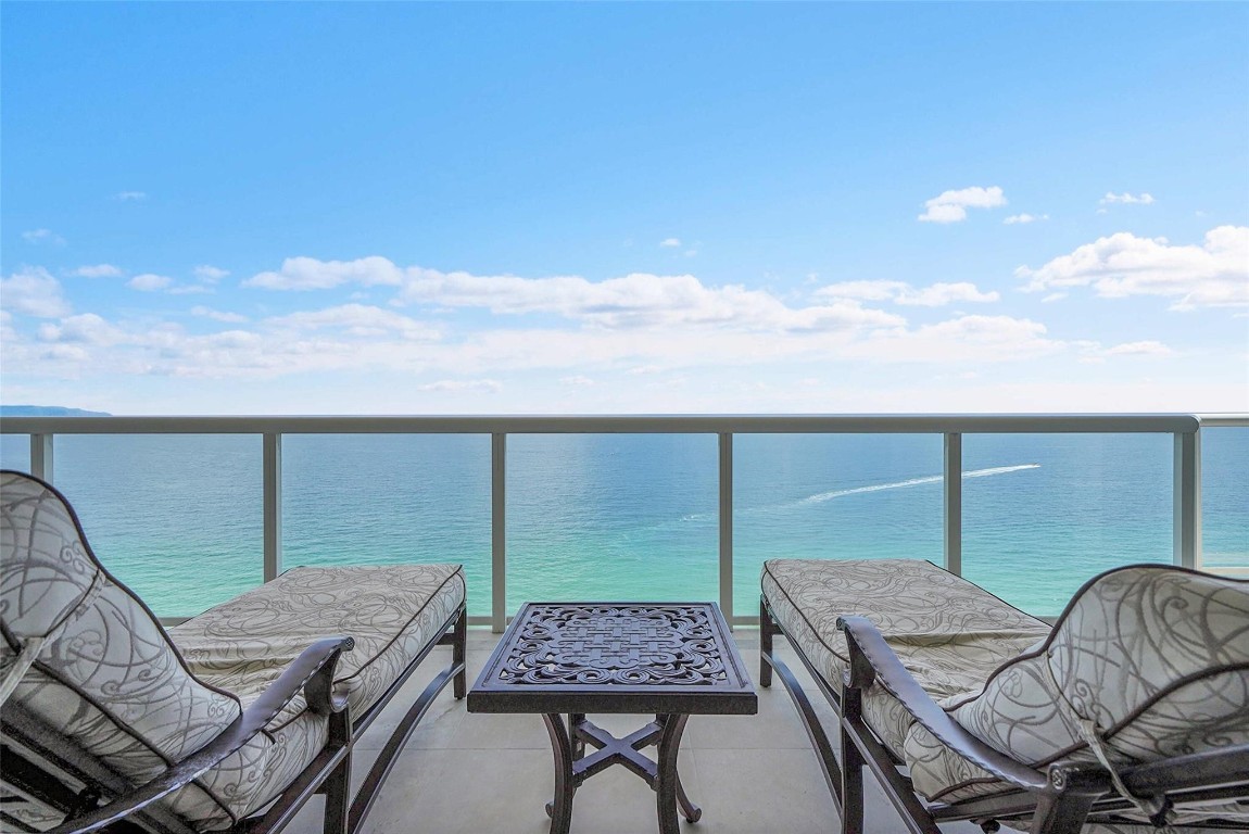 6001 N Ocean Dr #PH6 Hollywood, FL 33019