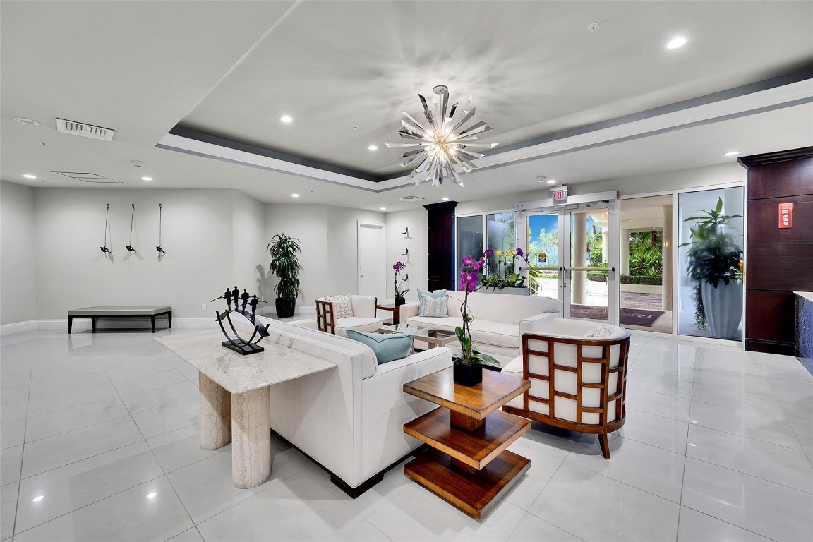 6001 N Ocean Dr #PH6 Hollywood, FL 33019