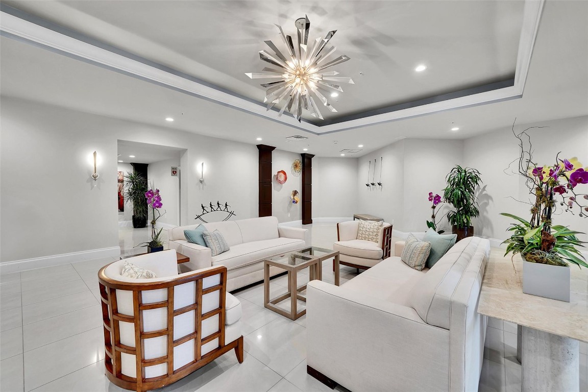 6001 N Ocean Dr #PH6 Hollywood, FL 33019