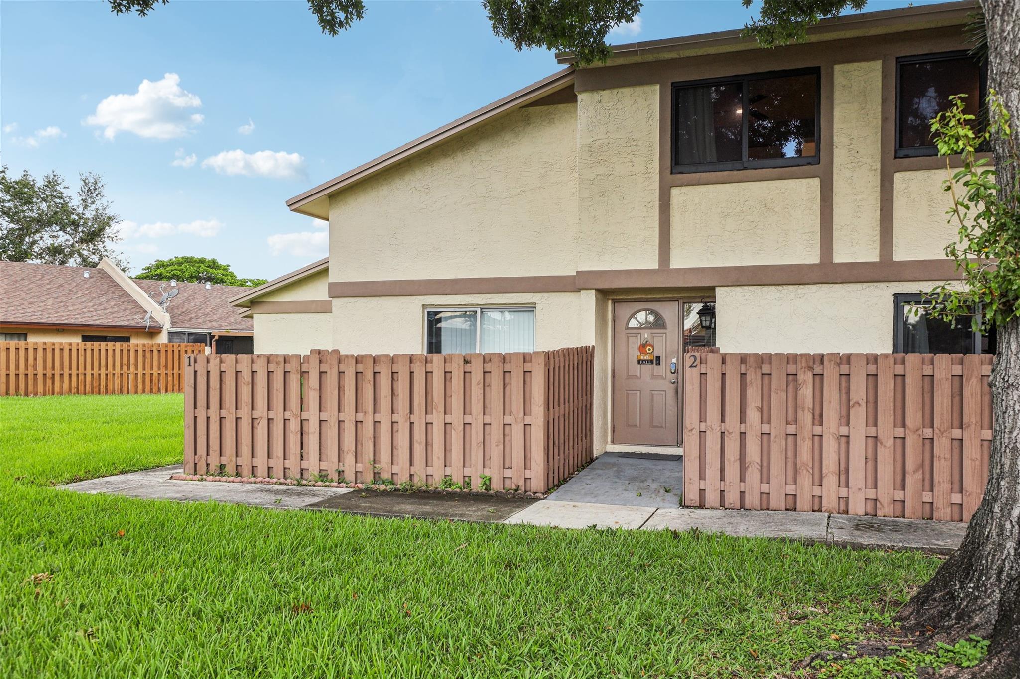 10875 NW 29th Mnr #2