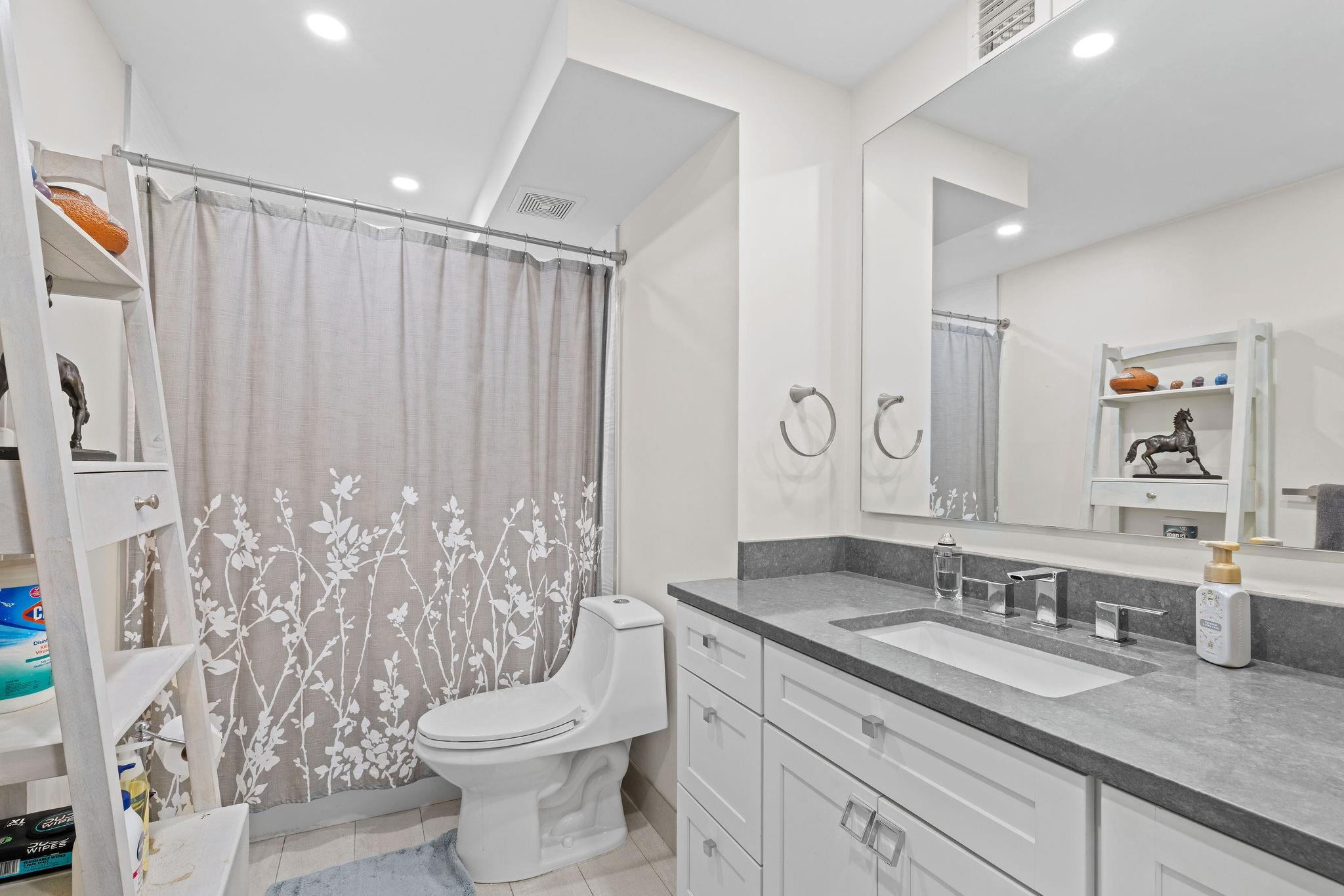 3100 NE 49th St #206,Fort Lauderdale, FL 33308