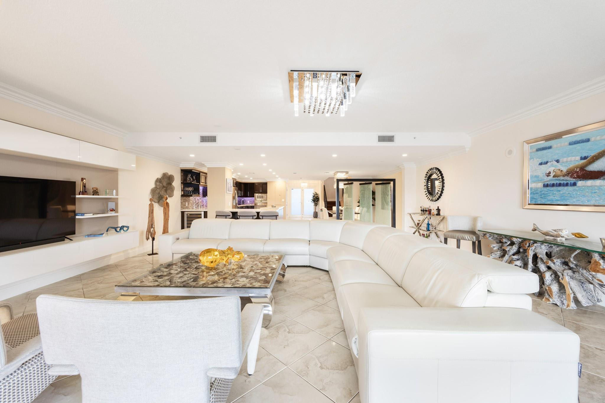 615 Bayshore Dr #105 Fort Lauderdale, FL 33304