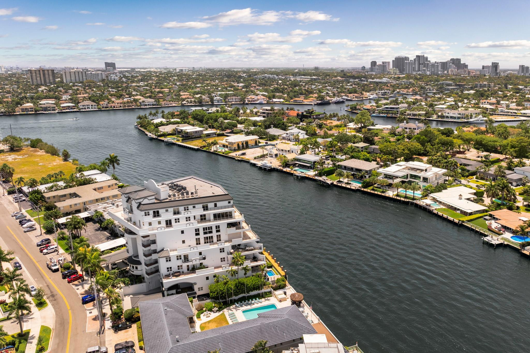 615 Bayshore Dr #105 Fort Lauderdale, FL 33304