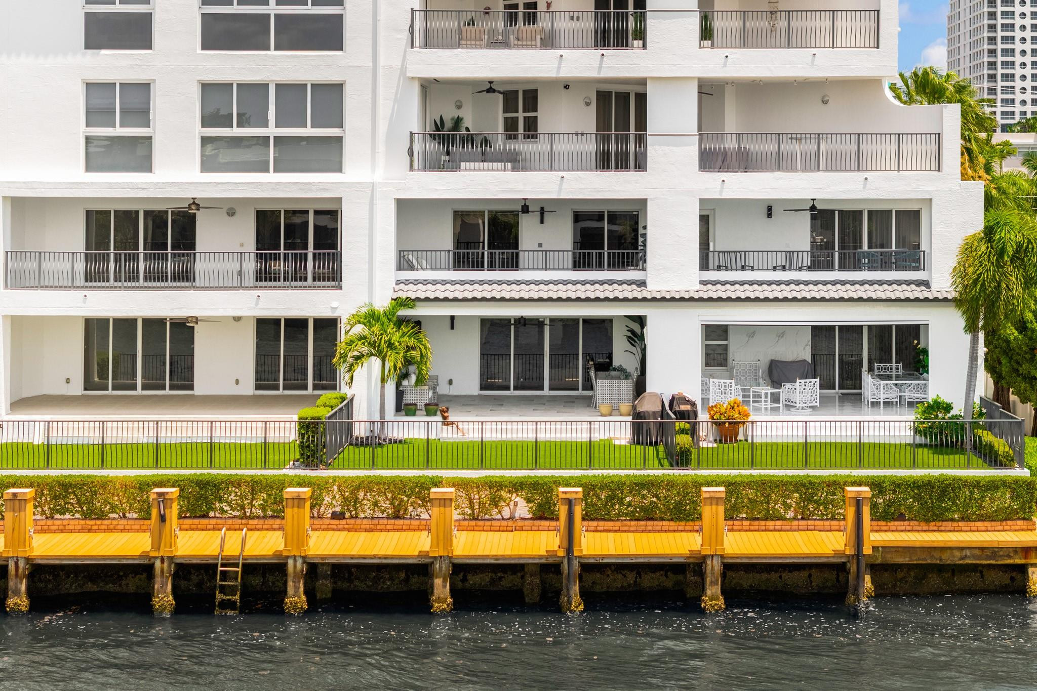 615 Bayshore Dr #105 Fort Lauderdale, FL 33304