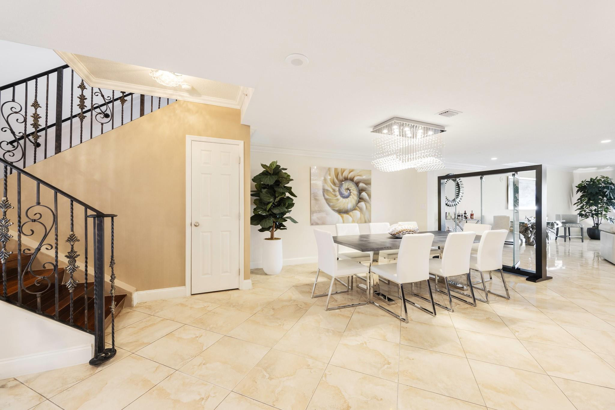 615 Bayshore Dr #105 Fort Lauderdale, FL 33304