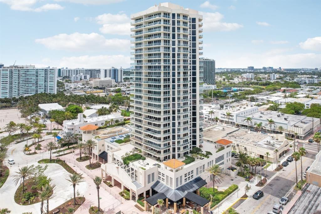 7330 Ocean Ter #LPH-C Miami Beach, FL 33141