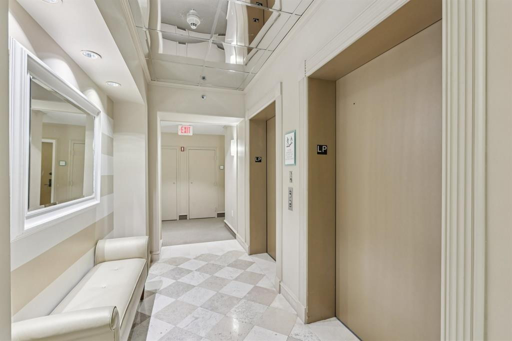 7330 Ocean Ter #LPH-C Miami Beach, FL 33141